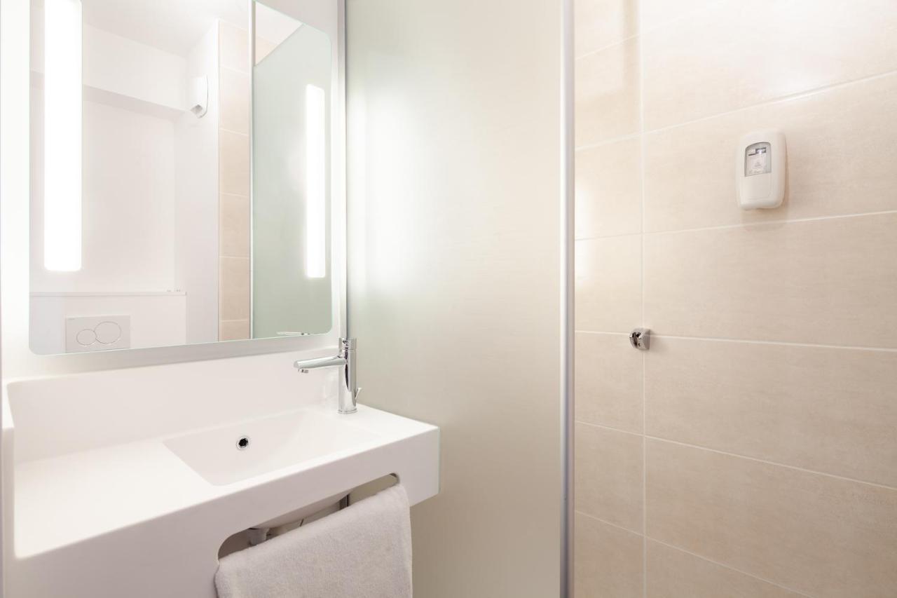 Double Room,1676826145:JPEG